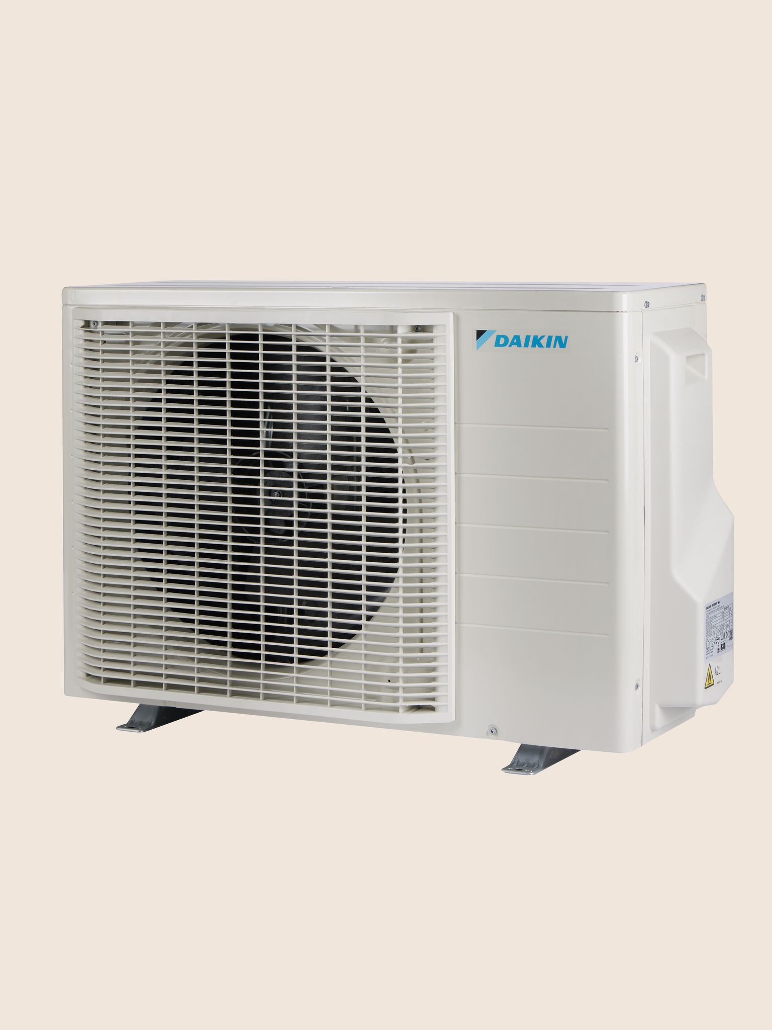 Packshoty: venkovní nástěnná klimatizační jednotka Perfera.